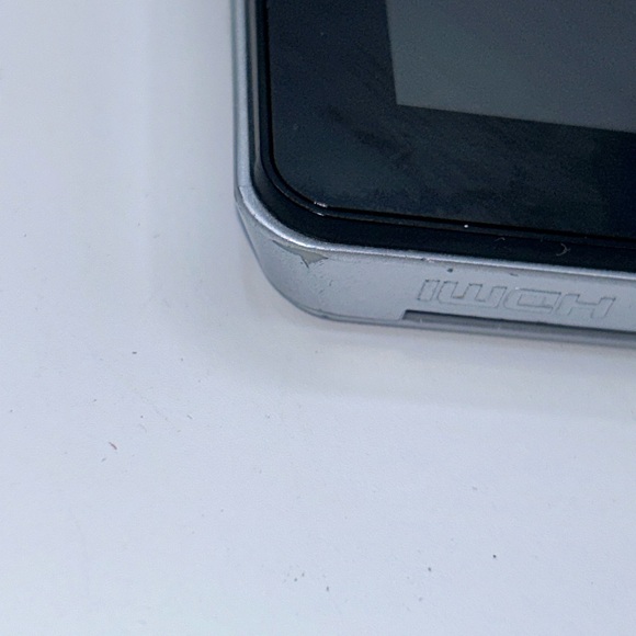 RCA Windows 10 2 In 1 tablet (Model W101SA23) - Picture 5 of 10